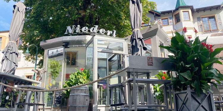 Niederl Pavillon errichtet durch Tritscher Planung